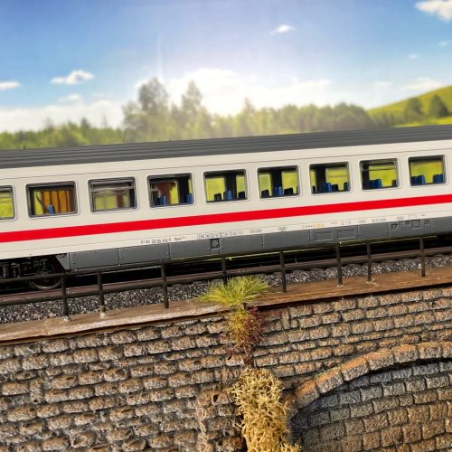 Piko IC Personenwagen 2.Klasse aus 59013
